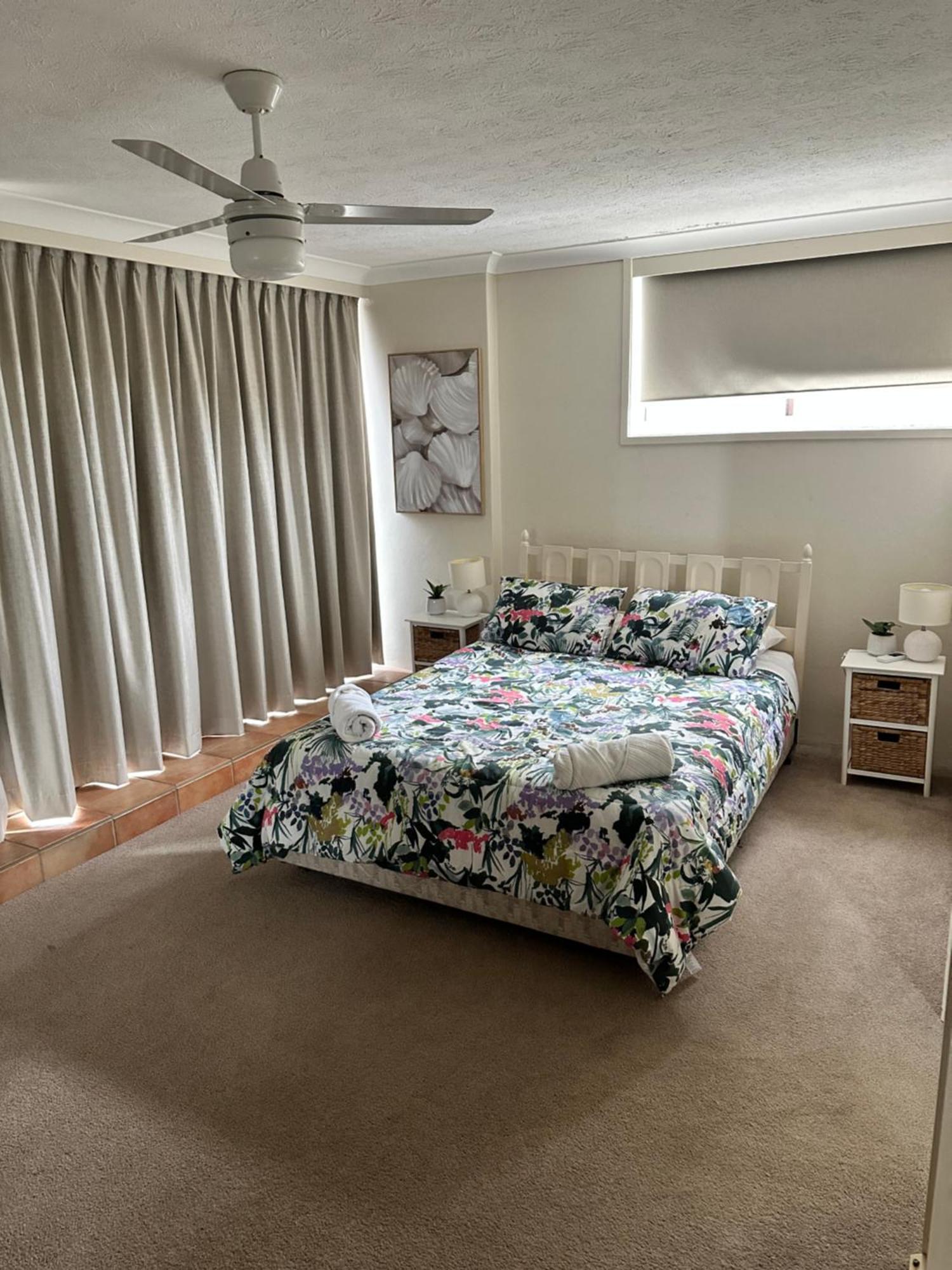 Queensleigh Holiday Apartments Broadbeach Exterior photo
