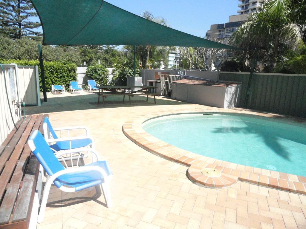 Queensleigh Holiday Apartments Broadbeach Exterior photo
